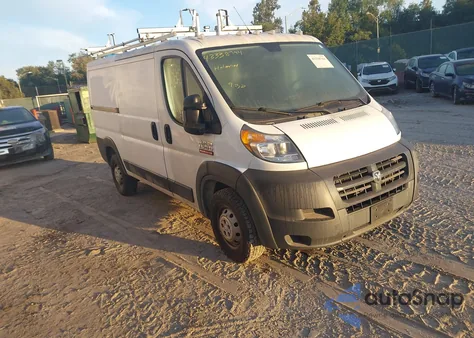 2017 Ram Promaster 1500 Low Roof 136 Wb z USA, uszkodzony, nr VIN 3C6TRVAG8HE540721